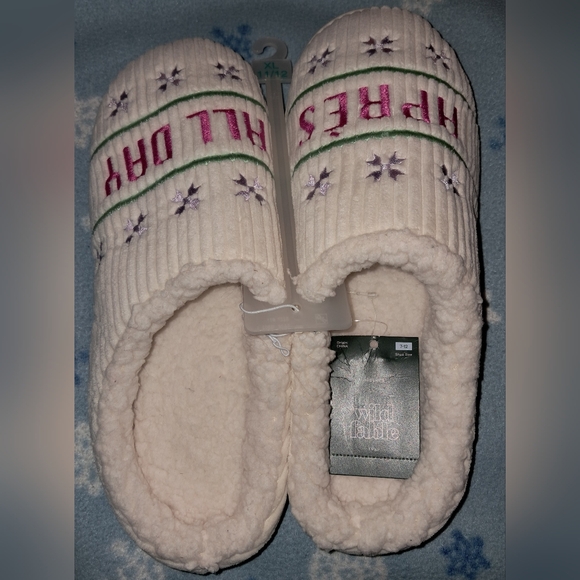 WILD FABLE SLIPPERS Sz XL (11-12) - Picture 3 of 15